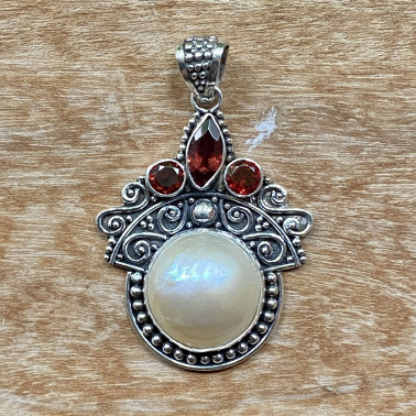 PD 15242 WPL-(HANDMADE 925 BALI SILVER FILIGREE PENDANTS WITH MABE PEARL)